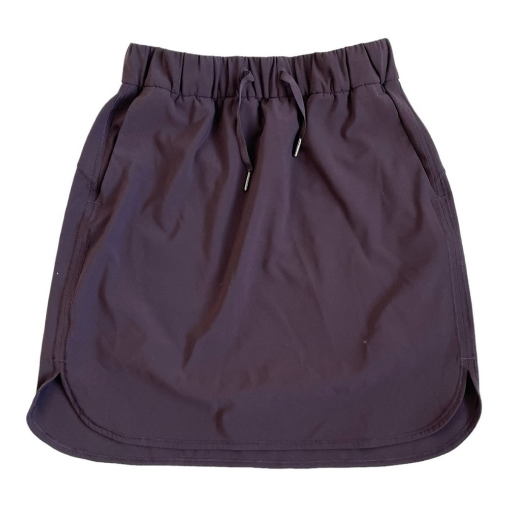Lululemon On the Fly skirt